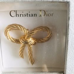 Vintage Chirstian Dior Brooch 