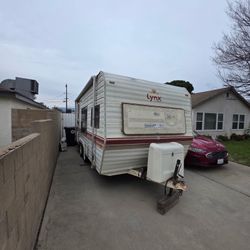 Fleet Wood Prowler RV