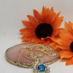 Blue Pendent Necklace 