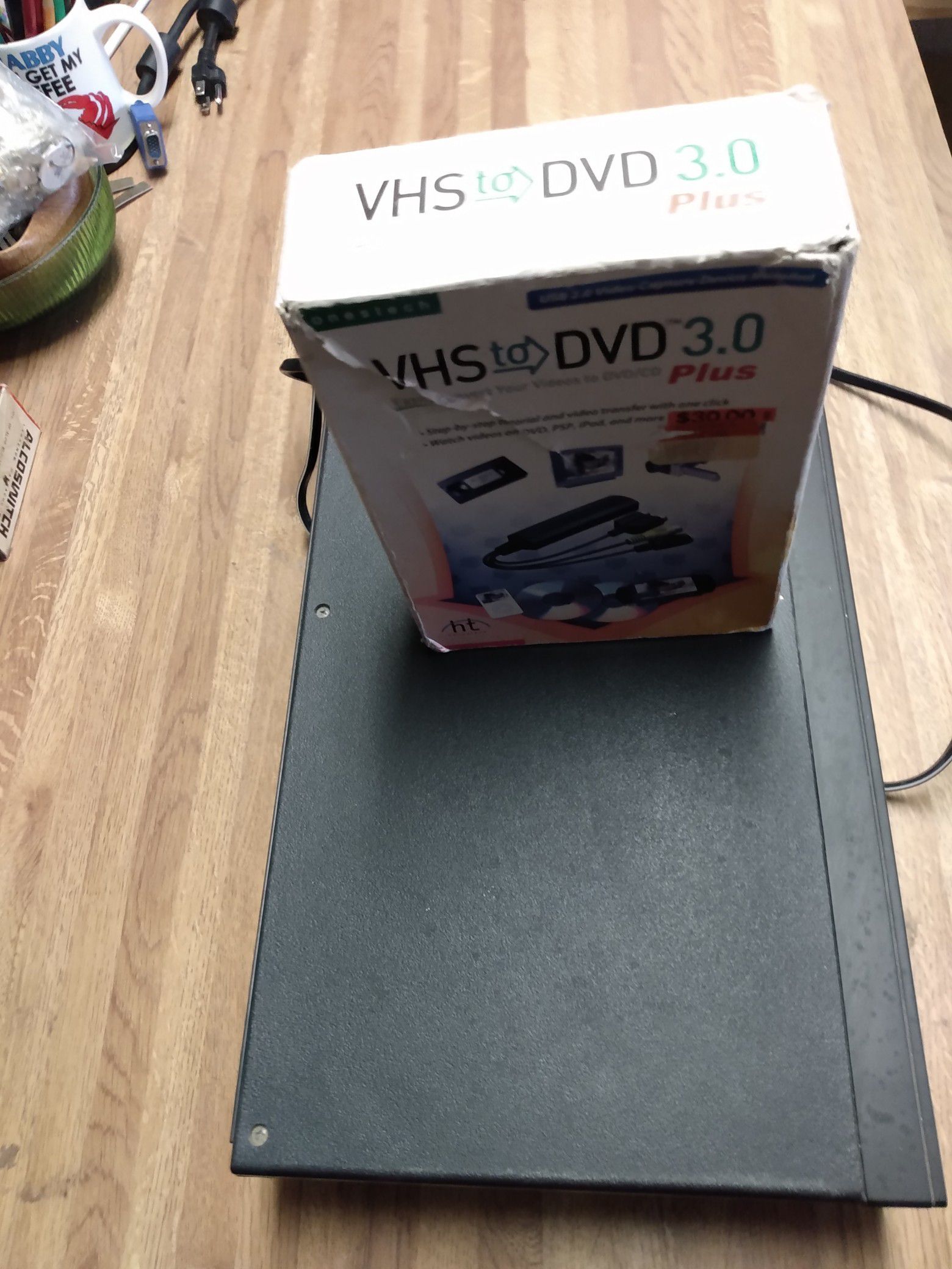 DVD. Player. &. VHS. Converter.