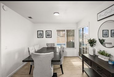 9ft Dining table with 6 chairs