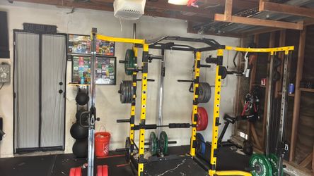 Hulkfit rack with Lat pulldown and cable crossover