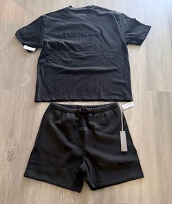 Limo Black Essentials Clothing