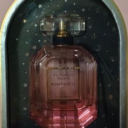 Victoria's Secret Bombshell Gift Package 