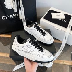 Black and white fabric casual sneakers 6