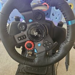 Logitech G29 Driving  Force Racing  Wheel With Stand