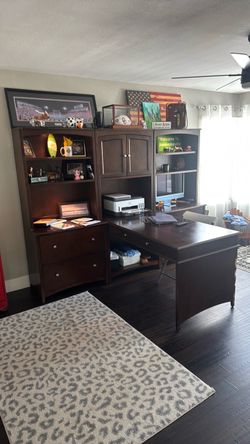 Partners desk