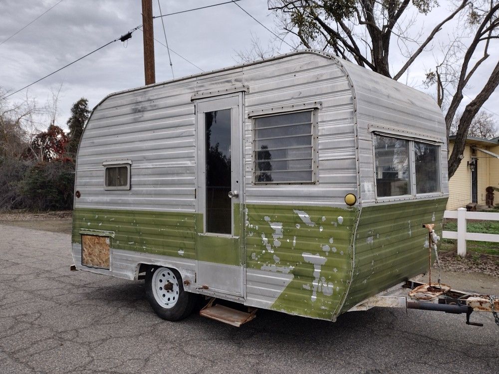 Vintage 1959 Rainbow Trout Canned Ham Trailer 