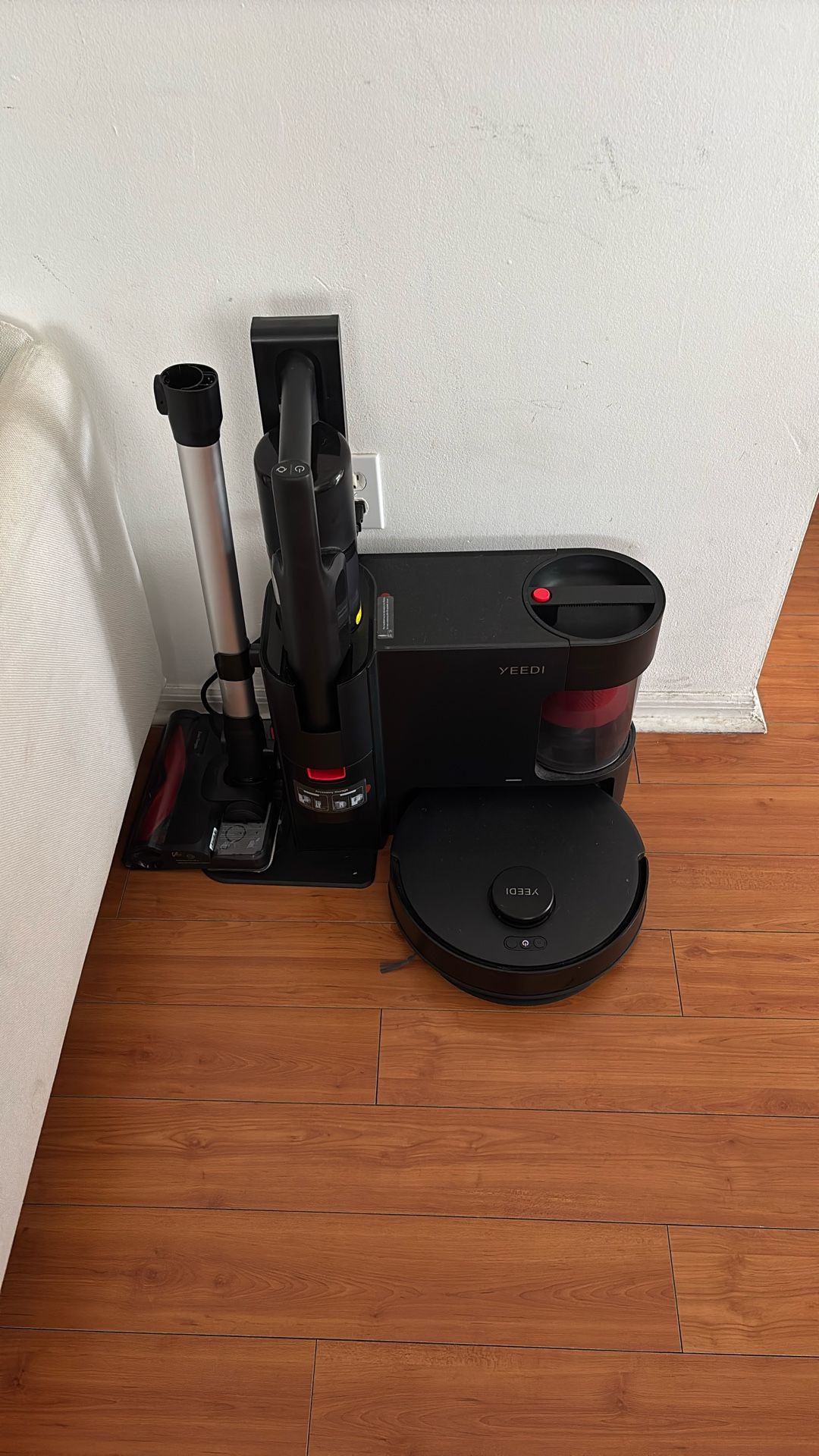 Yeedi C12 Combo Robot Vacuum and Mop with its self-emptying station.