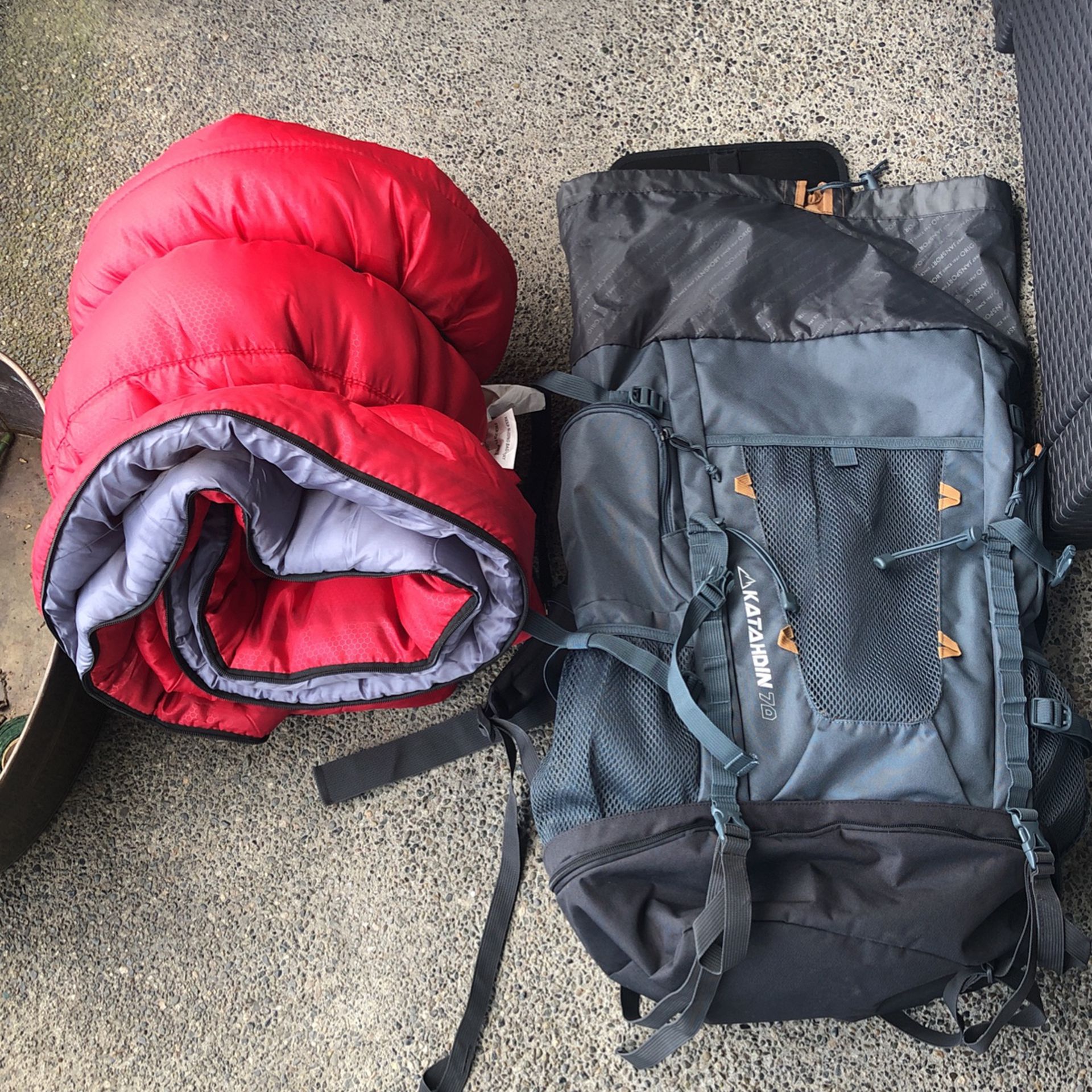 High Quality Backpack And Sleeping Bag! 