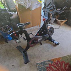 Pelaton 3rd Generation Indoor Stationary Bike