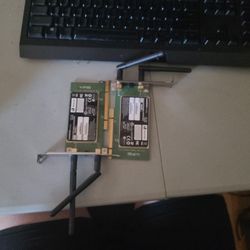 2 WiFi Adapters Linksy WMP600N