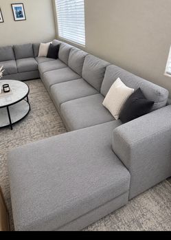 Sectional couch