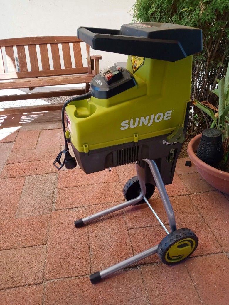 Wood chipper-shredder Hopper (Sunjoe)