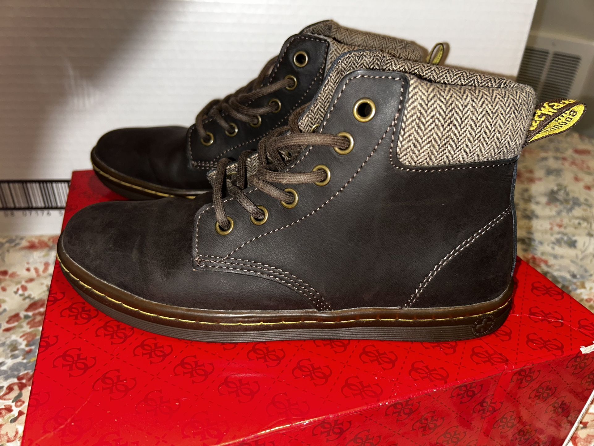 Doc martens WOMENS 7.5