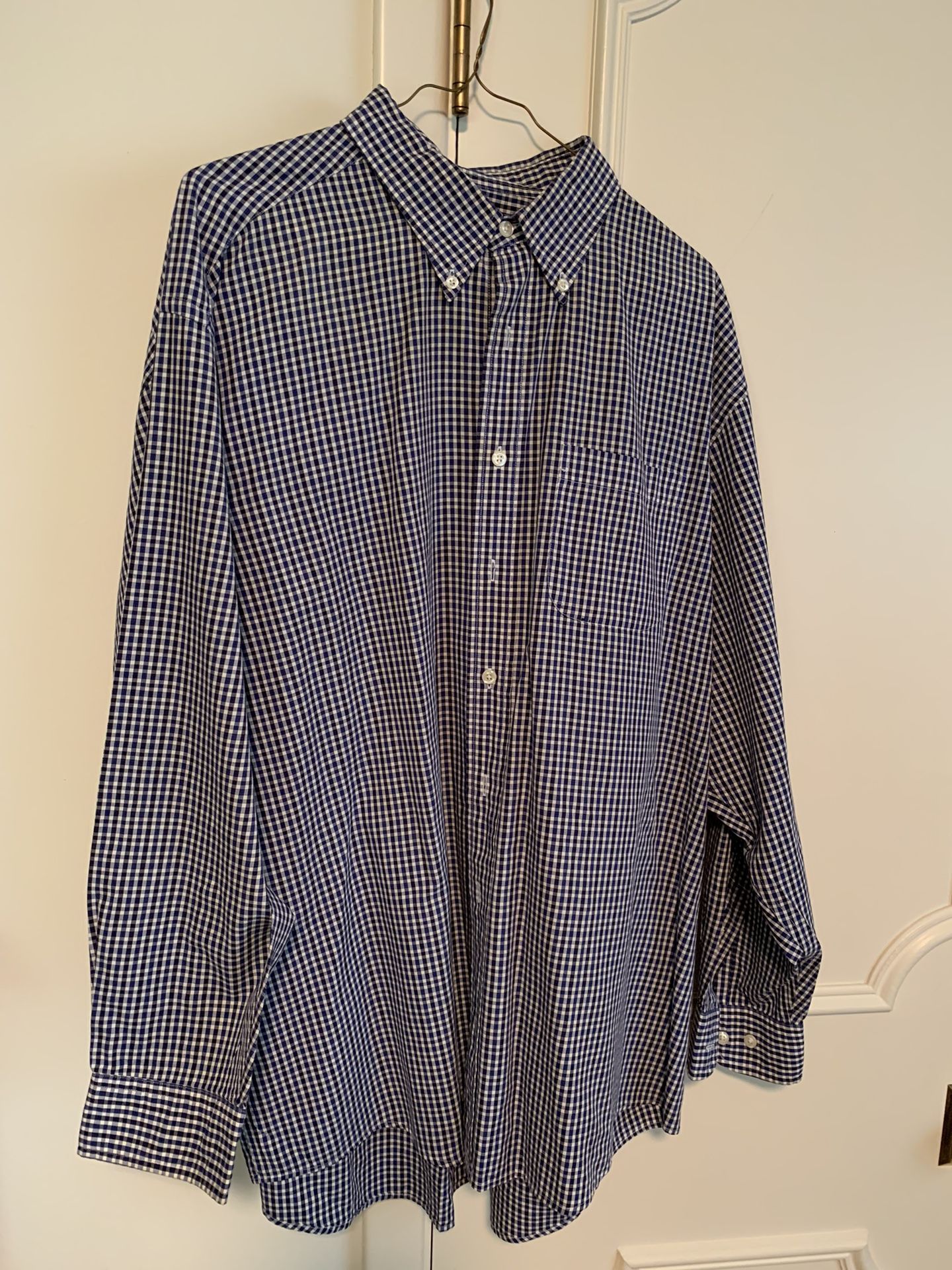 Men’s XL Cotton Button Down Shirt