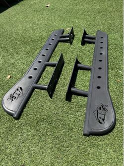 Side steps rock sliders