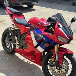 24’ CBR 600