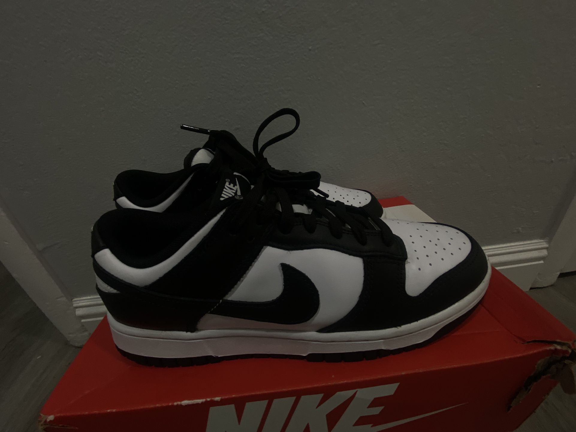 Panda Dunks 9.5