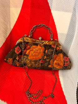 Vintage-style handbag