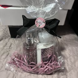 Bath Andddd Boddyyyy 