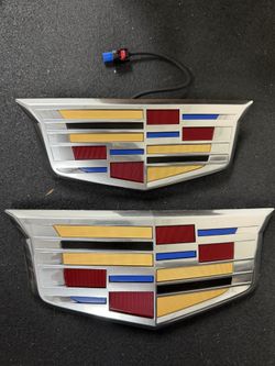 CADILLAC ESCALADE LIGHT UP EMBLEM