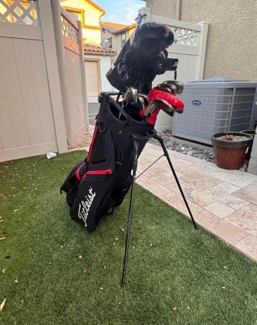 Titleist-Golf Club-Set