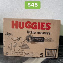 Huggies Little Movers Size 5 (132 Diapers)