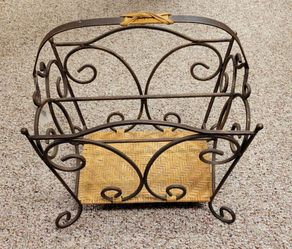 Magazine/book rack