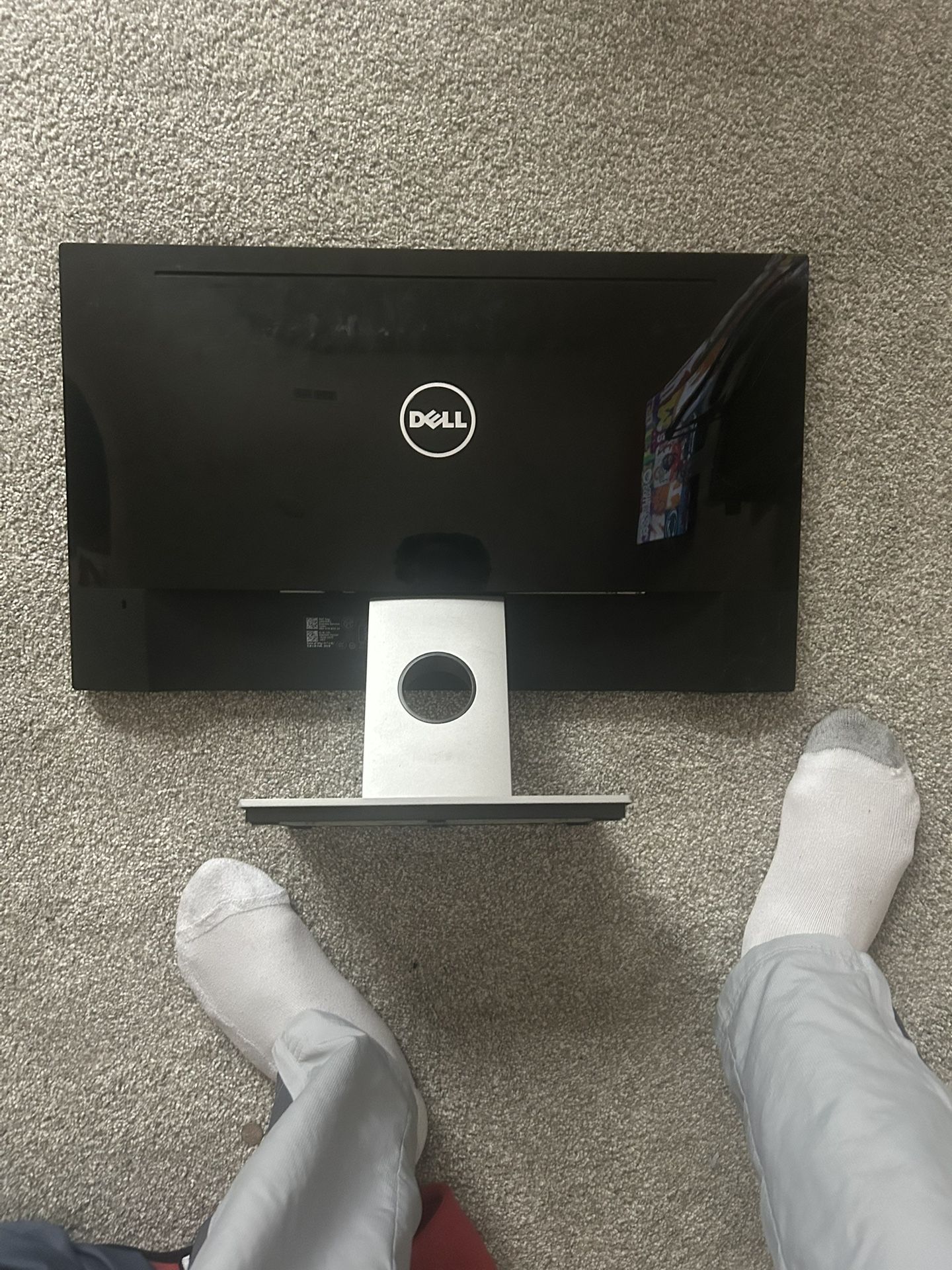 Dell monitor Price Negotiable
