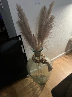 Large vase with pampas