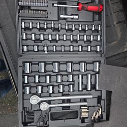 Socket Set