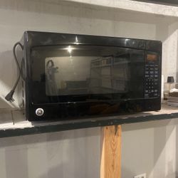 GE Microwave Countertop Black