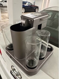Bartesian cocktail maker