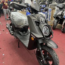 Brand New 2023 Nitro 150cc Gas Scooter 