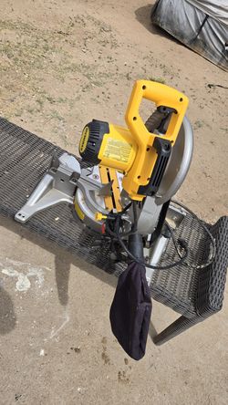 Dewalt miter saw