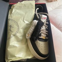 Women’s Nike brand new