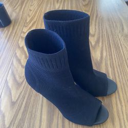 Stretchy Ankle Boots Size 6 1/2