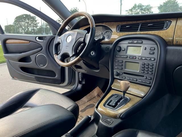 2004 Jaguar X-Type