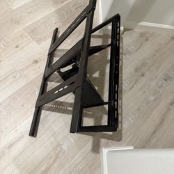 TV Mount $20