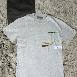 Essentials tee