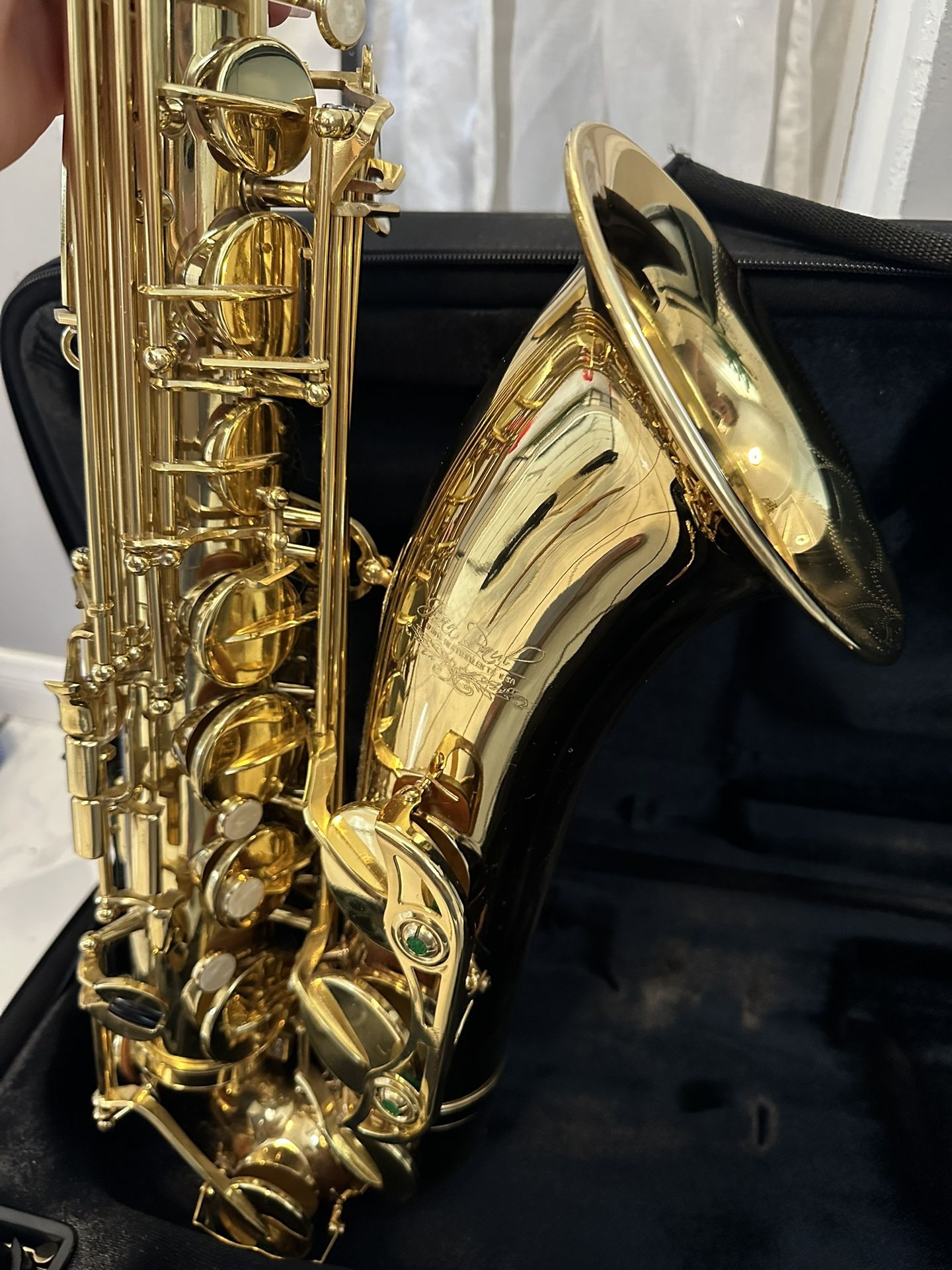 Jean Paul tenor Saxaphone