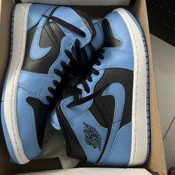 Air Jordan 1 Mid 