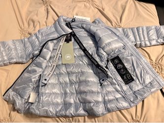 Brand new Size S authentic Canada Goose jacket. Retail 925$ plus tax