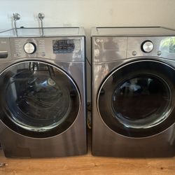 LG Washer and Gas Dryer Set