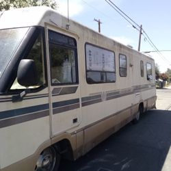 1991 Winnebago Chieftain 