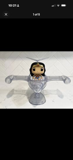 Wonder Woman Funko Invisible Jet And Figure