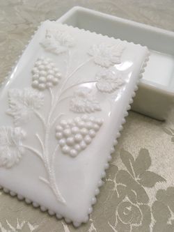 Vintage Westmoreland Vanity Box Candy Dish Milk Glass