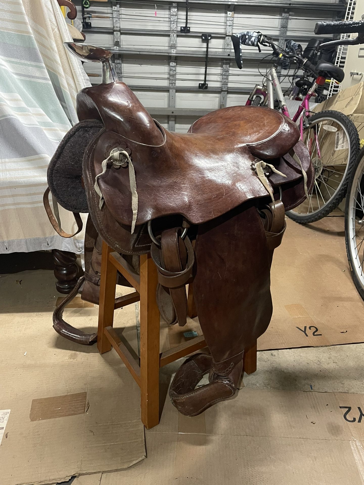 Hand Made Leather Saddle