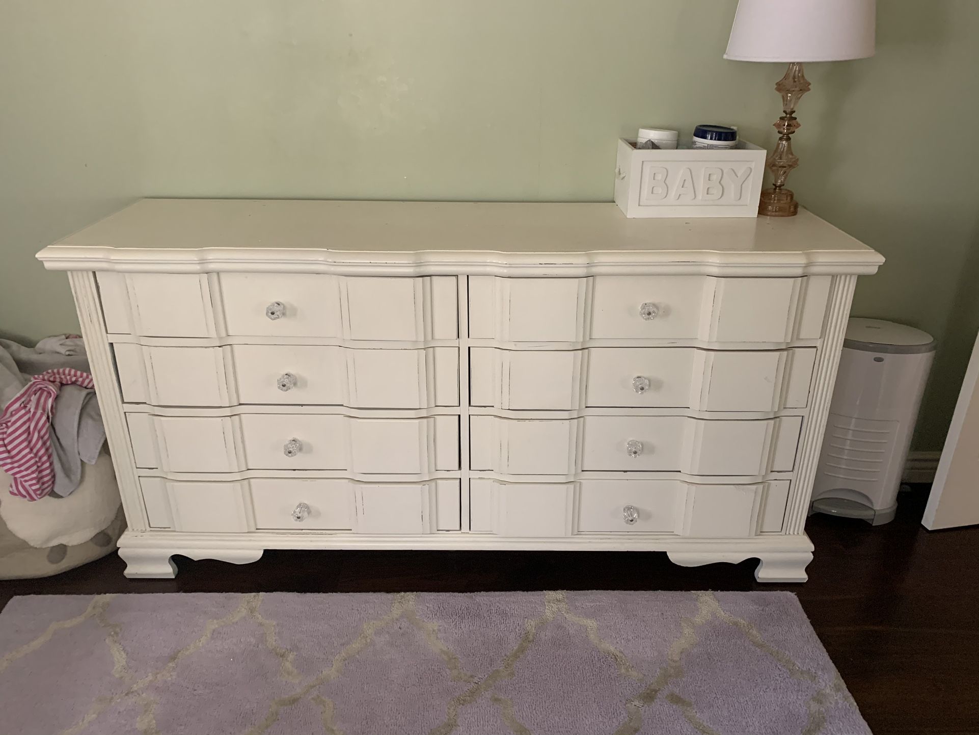 White Shabby Chic Dresser